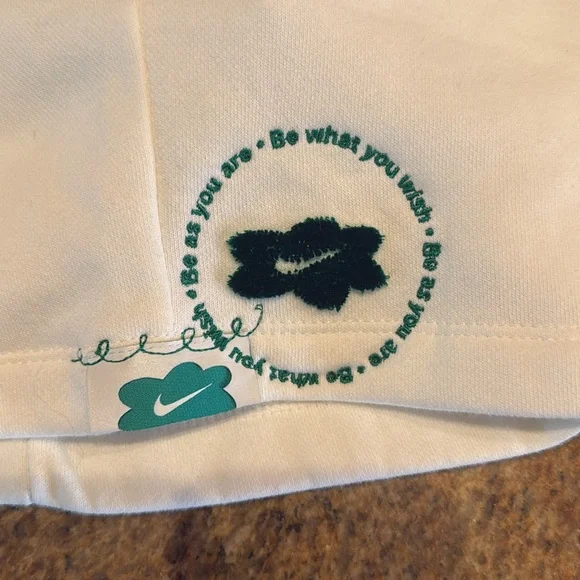 Nike Shorts - Picture 2 of 5